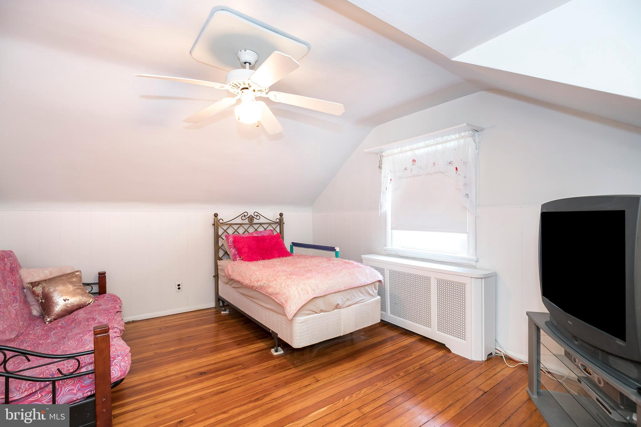 131 Walsh Road Lansdowne, PA 19050 - Photo 25 of 39 Bedroom 3