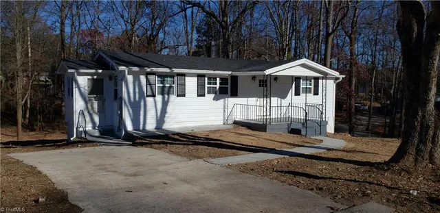 $1,395 | 1711 Alexandria Road, Greensboro, NC 27405