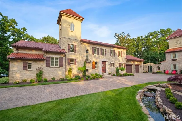 $4,185,000 | 1042 Wings Road, St. Albans, MO 63073