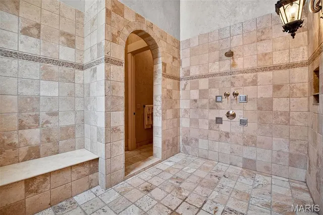 $4,185,000 | 1042 Wings Road, St. Albans, MO 63073