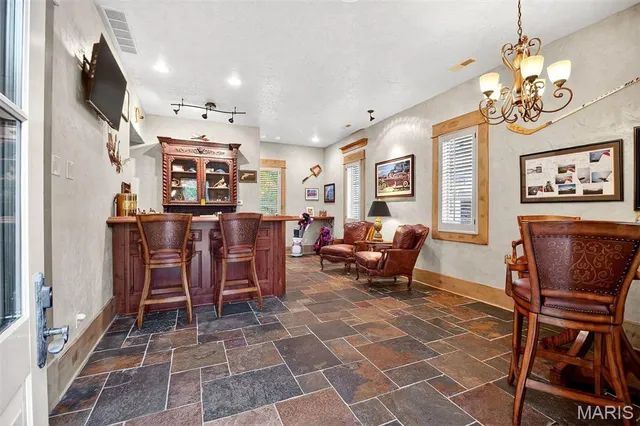 $4,185,000 | 1042 Wings Road, St. Albans, MO 63073