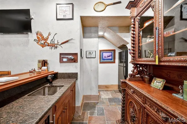 $4,185,000 | 1042 Wings Road, St. Albans, MO 63073