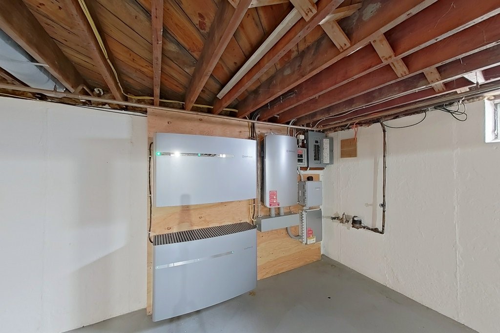 1290 West Main Road Portsmouth, RI 02871 - Photo 21 of 29 Gallery Image 21