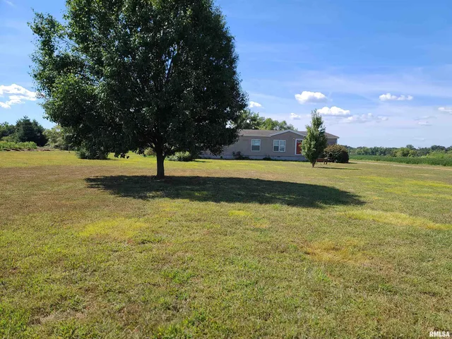 $165,000 | 16035 Caplinger Pond Road, Marion, IL 62959