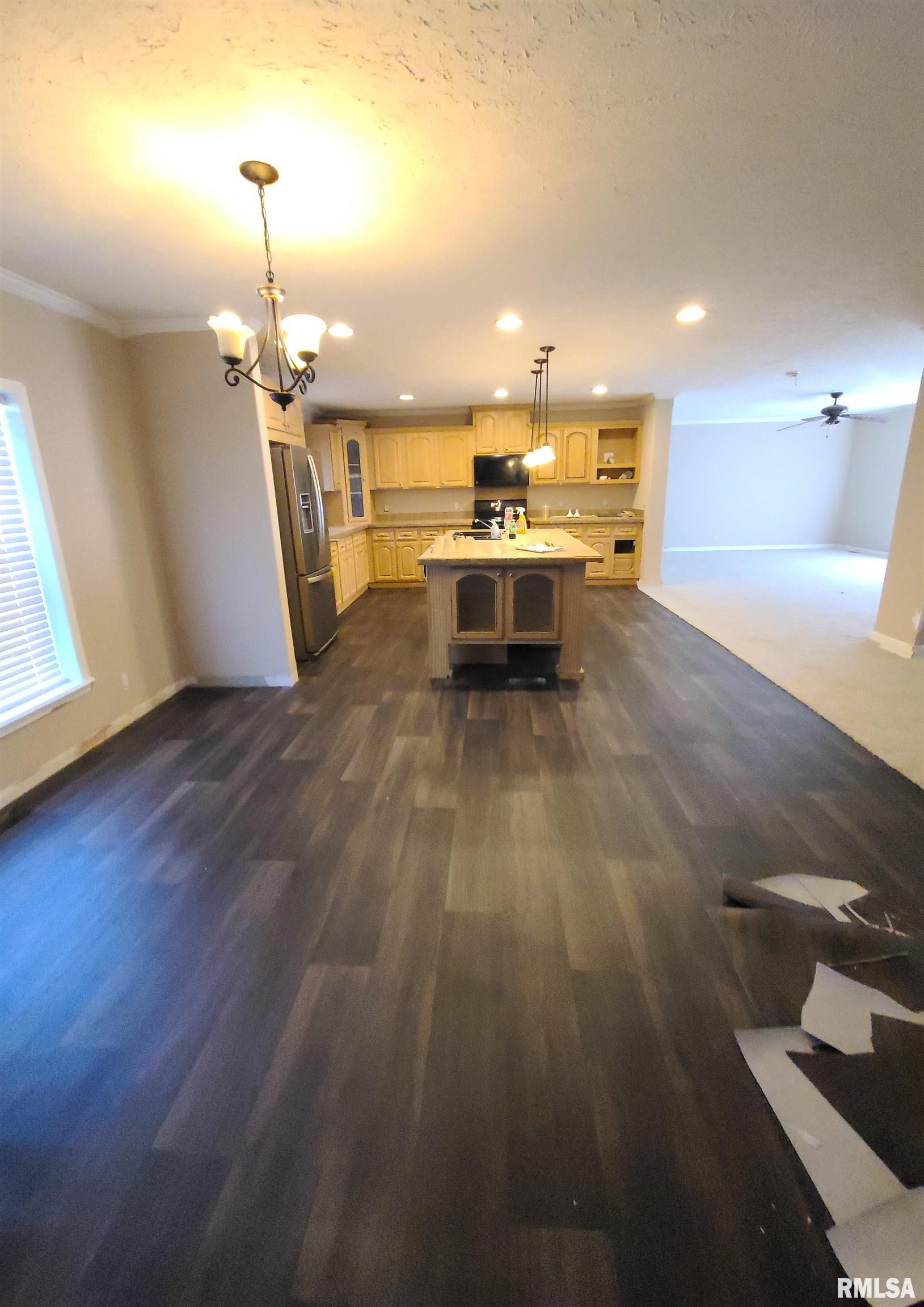 16035 Caplinger Pond Road Marion, IL 62959 - Photo 4 of 17