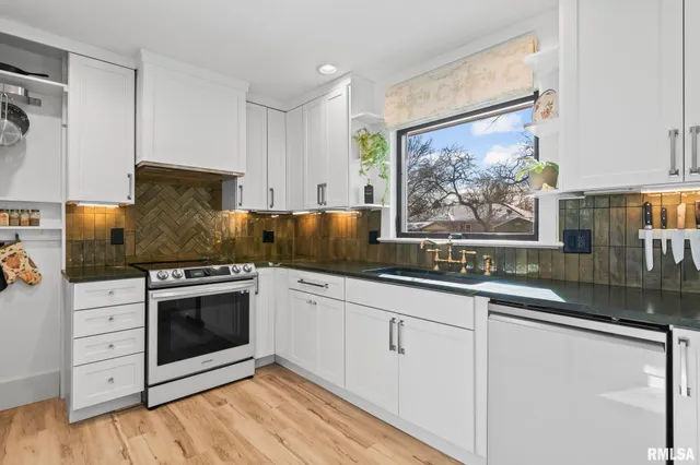 $294,000 | 2518 Lindsay Road, Springfield, IL 62704