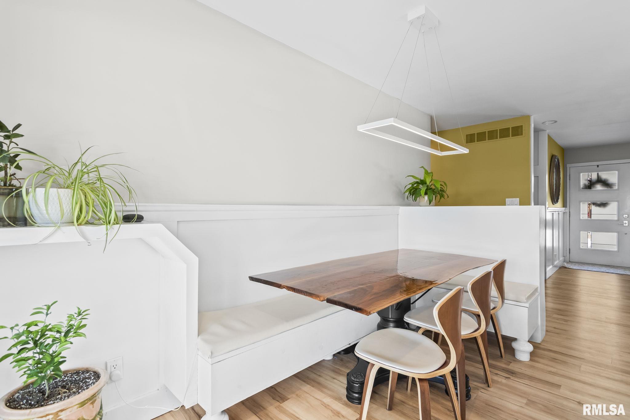 2518 Lindsay Road Springfield, IL 62704 - Photo 19 of 46