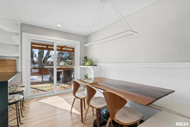 $294,000 | 2518 Lindsay Road, Springfield, IL 62704