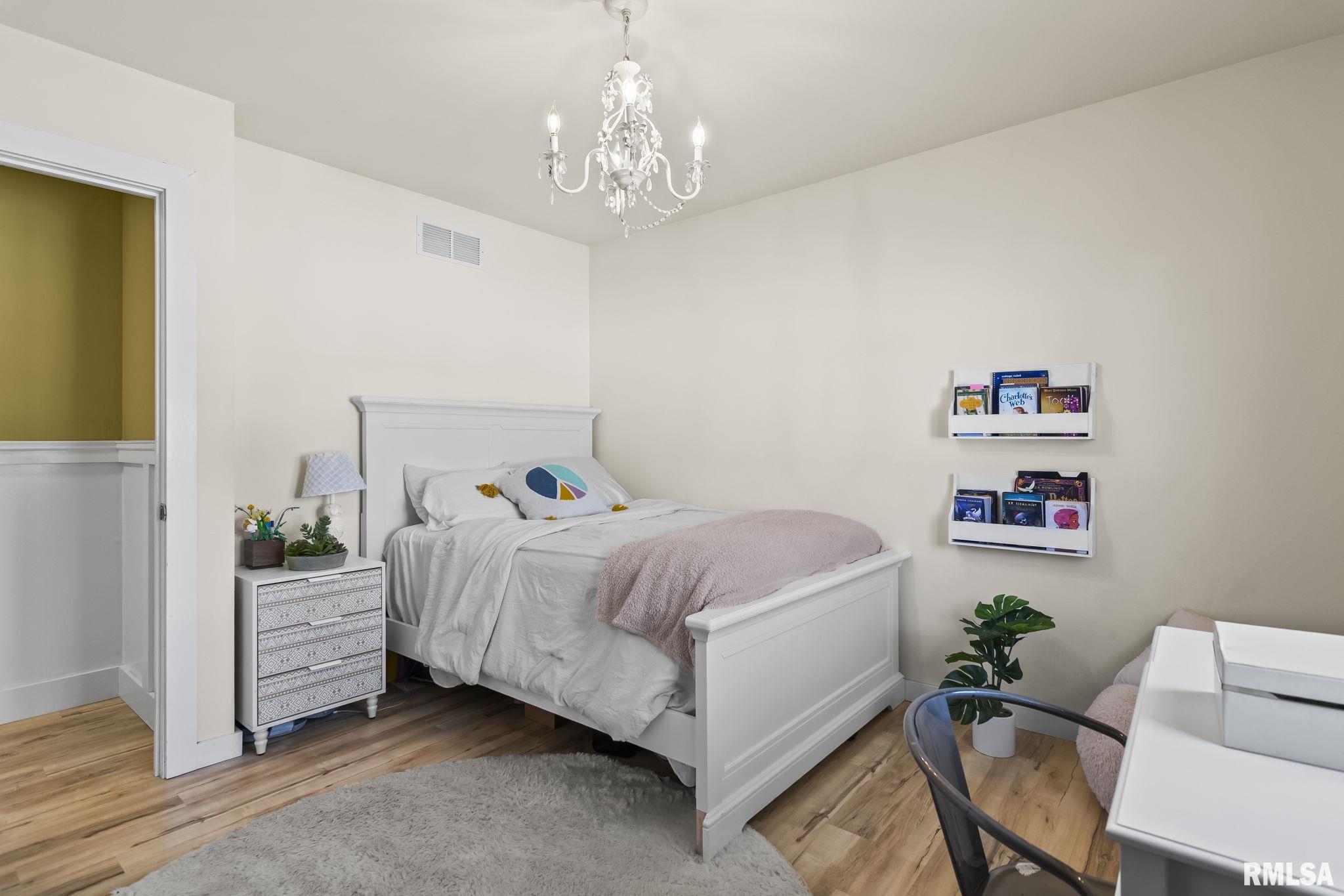 2518 Lindsay Road Springfield, IL 62704 - Photo 29 of 46