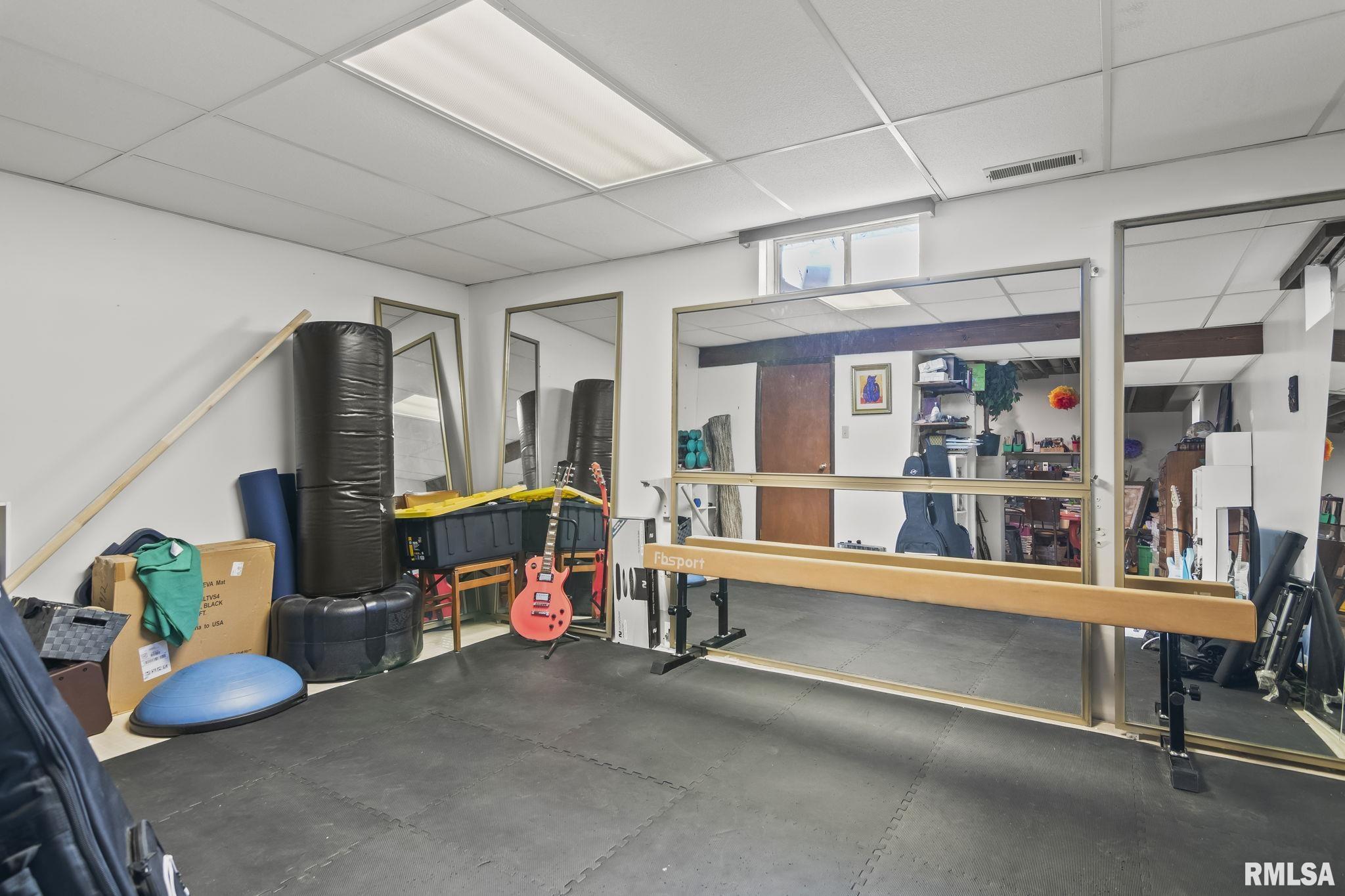 2518 Lindsay Road Springfield, IL 62704 - Photo 39 of 46