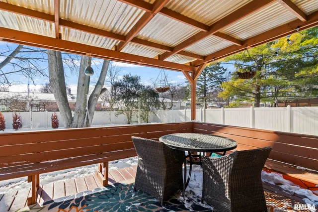 $294,000 | 2518 Lindsay Road, Springfield, IL 62704