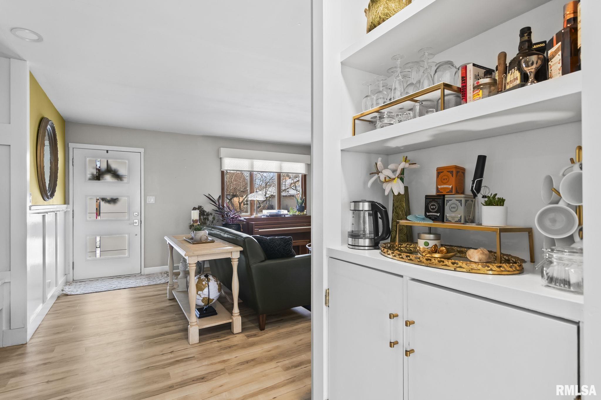 2518 Lindsay Road Springfield, IL 62704 - Photo 10 of 46