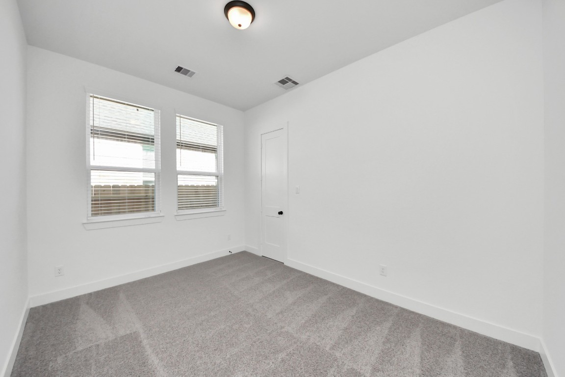 9514 Chateau Hill Manvel, TX 77578 - Photo 17 of 32 Stock Photo
