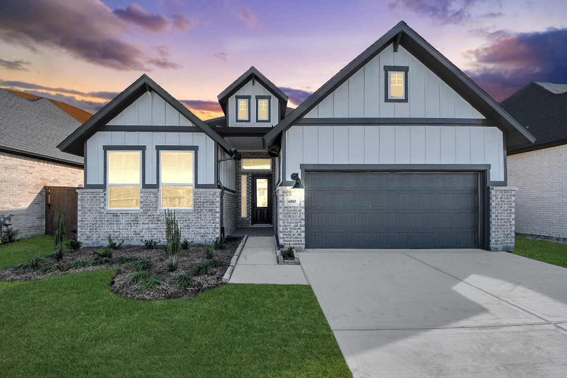 9514 Chateau Hill Manvel, TX 77578 - Photo 23 of 32 Stock Photo
