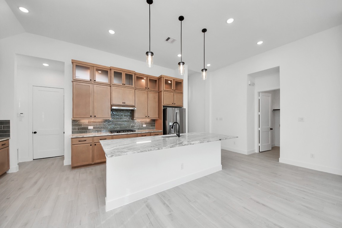 9514 Chateau Hill Manvel, TX 77578 - Photo 9 of 32 Stock Photo