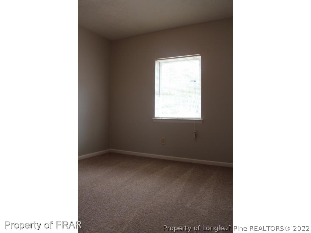 6490 Green Meadow Road Fayetteville, NC 28304 - Photo 10 of 22 a picture of a room
