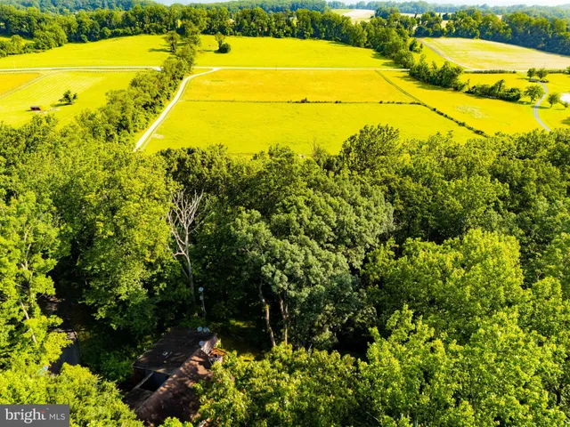 $2,000,000 | 2101 Tufton Avenue, Reisterstown, MD 21136