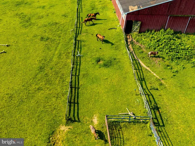 $2,000,000 | 2101 Tufton Avenue, Reisterstown, MD 21136