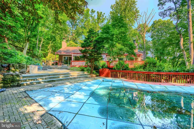 $2,000,000 | 2101 Tufton Avenue, Reisterstown, MD 21136