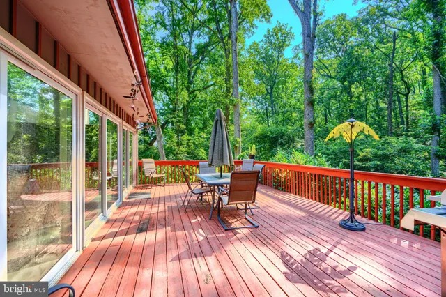 $2,000,000 | 2101 Tufton Avenue, Reisterstown, MD 21136