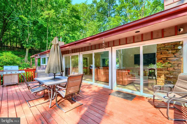 $2,000,000 | 2101 Tufton Avenue, Reisterstown, MD 21136