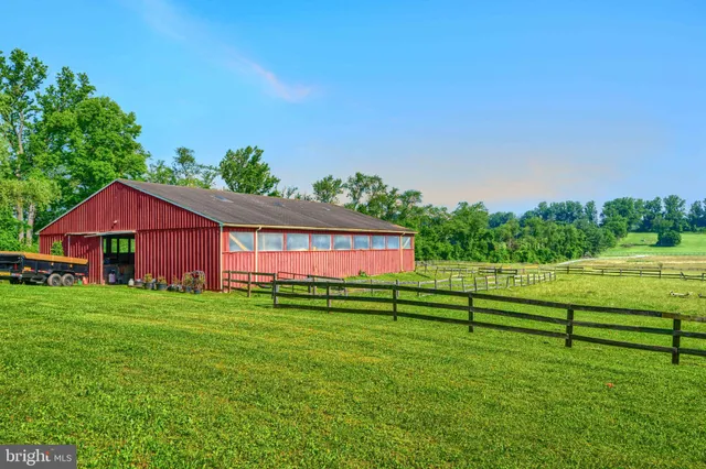 $2,000,000 | 2101 Tufton Avenue, Reisterstown, MD 21136