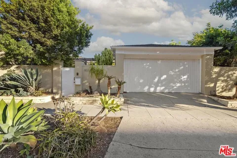 $4,695 | 920 Carrillo Drive, Los Angeles, CA 90048