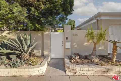 $4,695 | 920 Carrillo Drive, Los Angeles, CA 90048