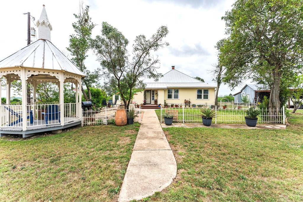 4515 Stapper Road St. Hedwig, TX 78152 - Photo 8 of 66