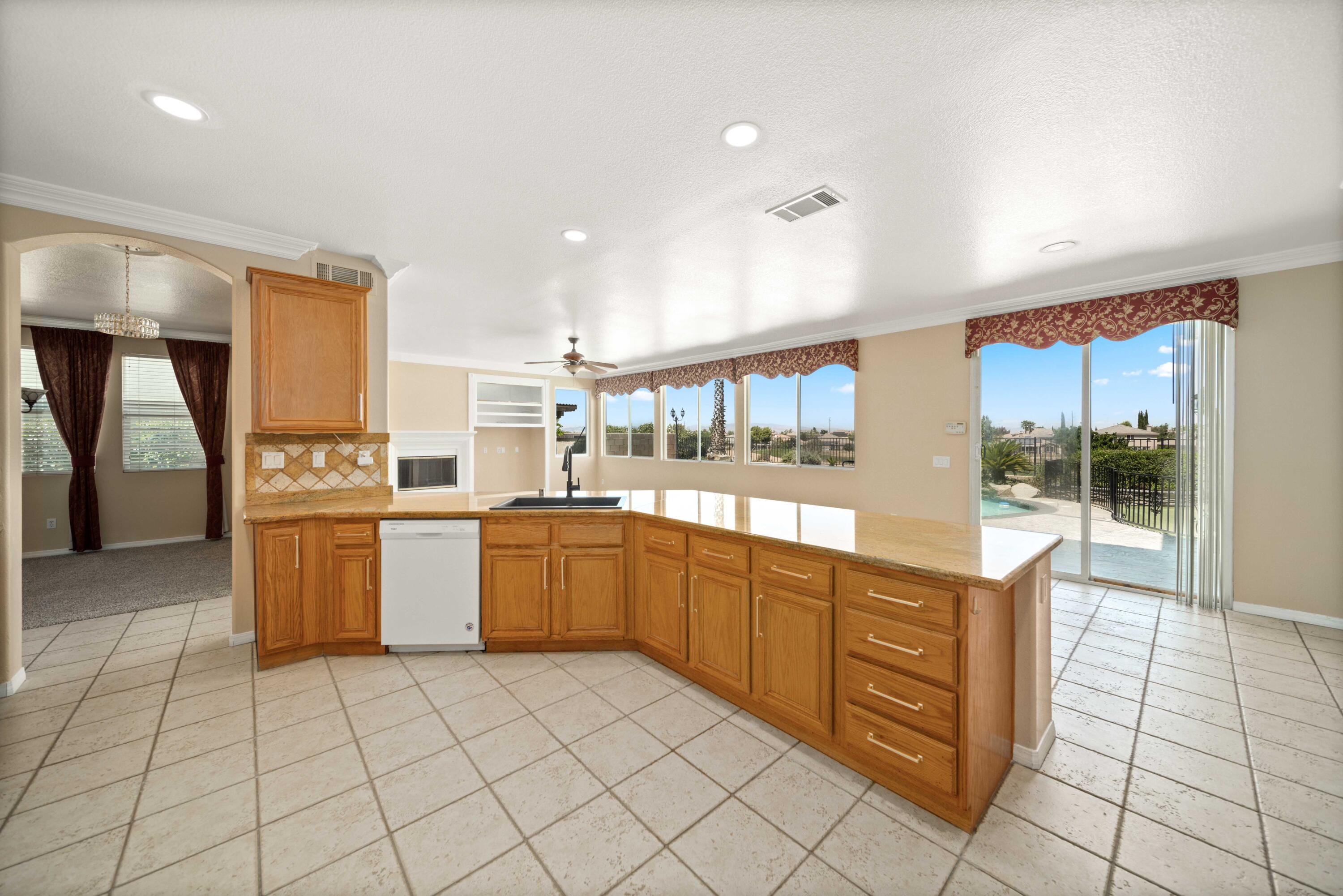 3121 Club Rancho Drive Palmdale, CA 93551 - Photo 17 of 54 3121 Club Rancho Dr-17