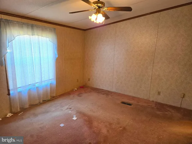 $225,000 | 196 Foster Drive, Falling Waters, WV 25419