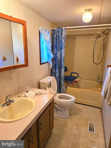 $225,000 | 196 Foster Drive, Falling Waters, WV 25419