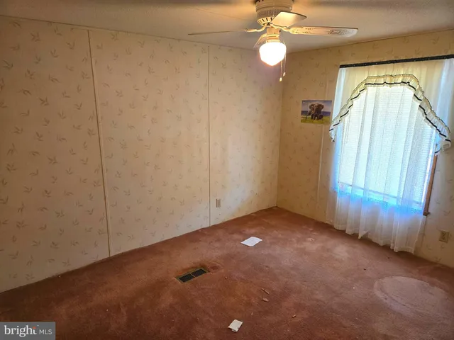 $225,000 | 196 Foster Drive, Falling Waters, WV 25419