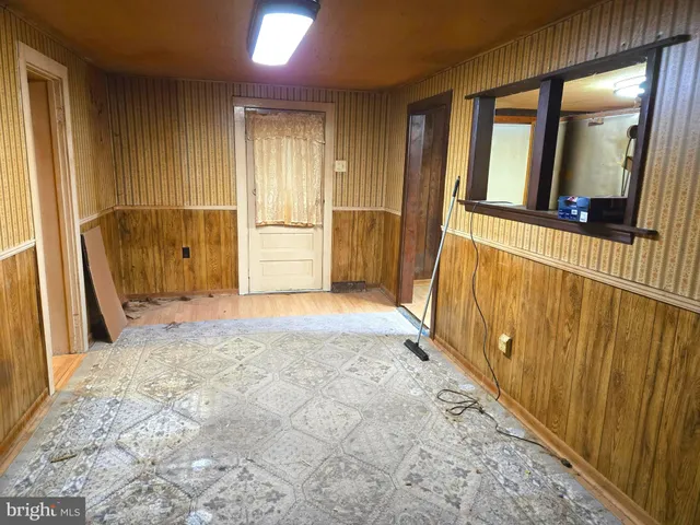 $225,000 | 196 Foster Drive, Falling Waters, WV 25419