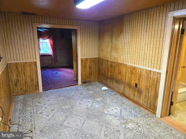 $225,000 | 196 Foster Drive, Falling Waters, WV 25419