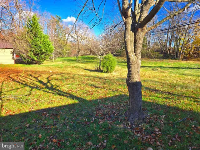 $225,000 | 196 Foster Drive, Falling Waters, WV 25419