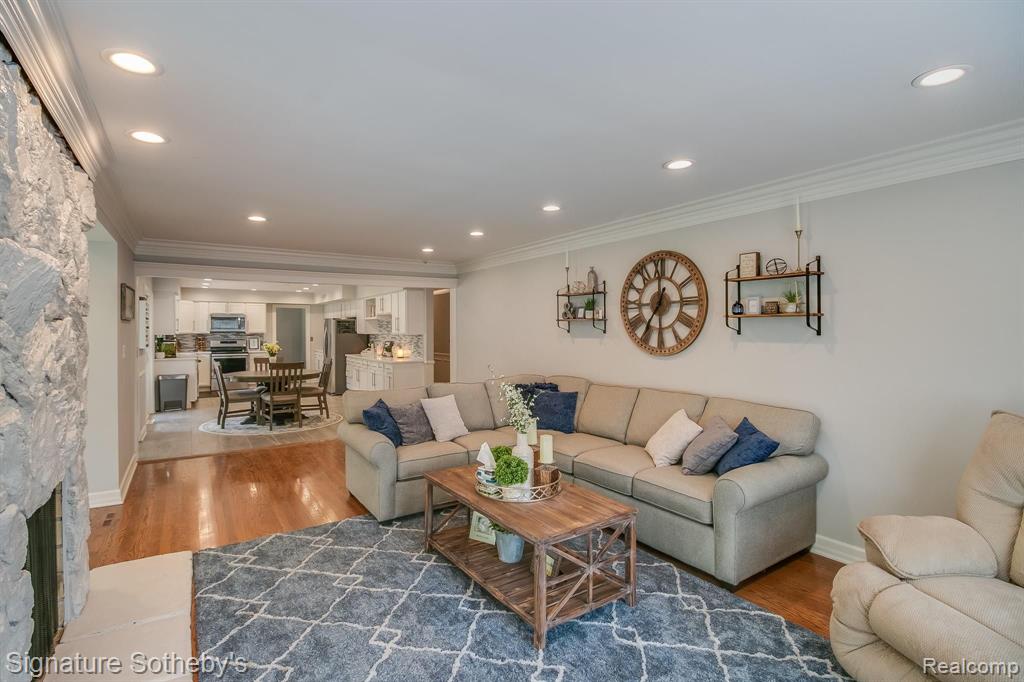 4840 Stoneleigh Road Bloomfield Hills, MI 48302 - Photo 15 of 41