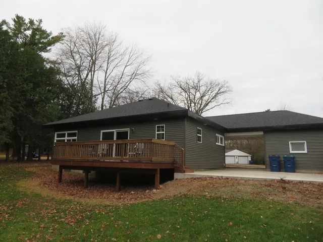$289,900 | 245 Summit Street, Iola, WI 54945