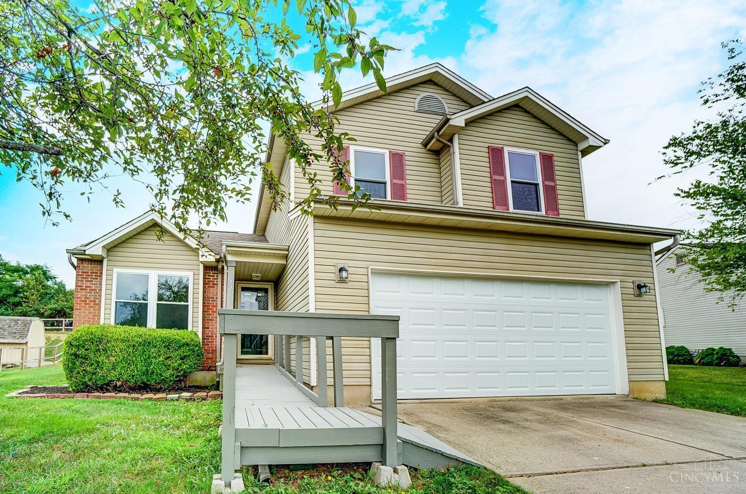 3261 Springview Drive Hamilton, OH 45011 - Photo 2 of 40