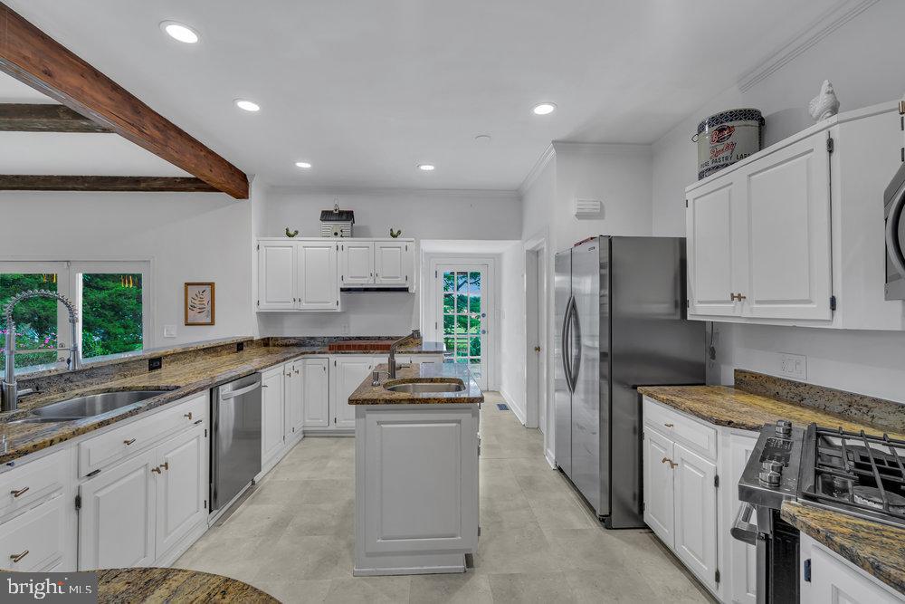 156 Cranbury Neck Road Plainsboro, NJ 08536 - Photo 20 of 86