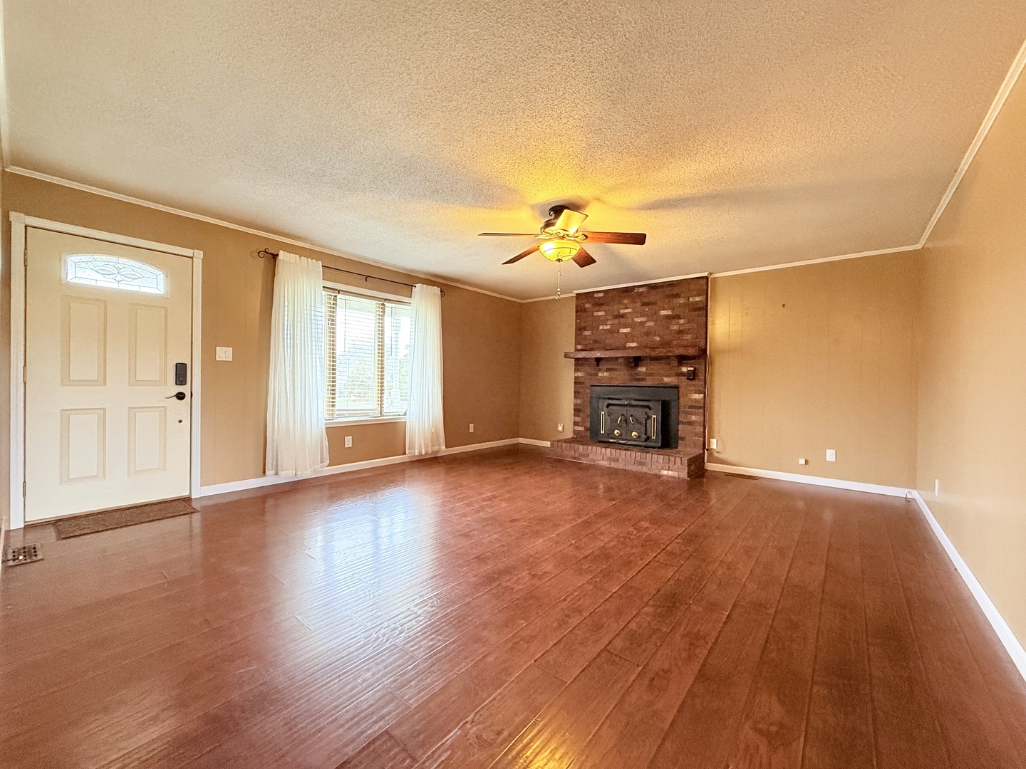 425 Peak Road Harrisburg, IL 62946 - Photo 14 of 41