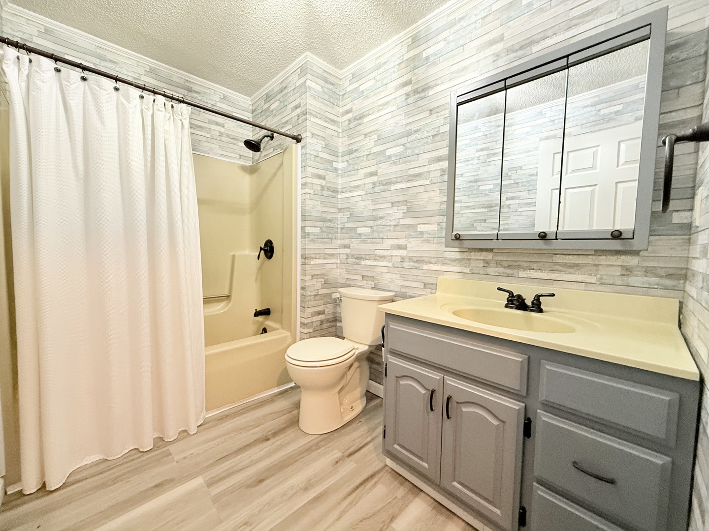 425 Peak Road Harrisburg, IL 62946 - Photo 19 of 41