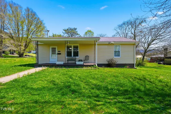 $150,000 | 18 East 28th Street North, Big Stone Gap, VA 24219