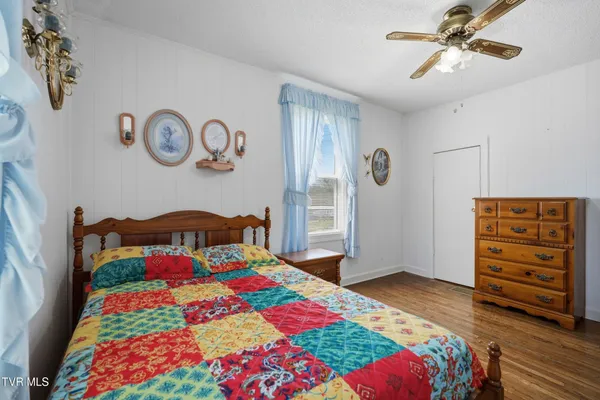 $150,000 | 18 East 28th Street North, Big Stone Gap, VA 24219
