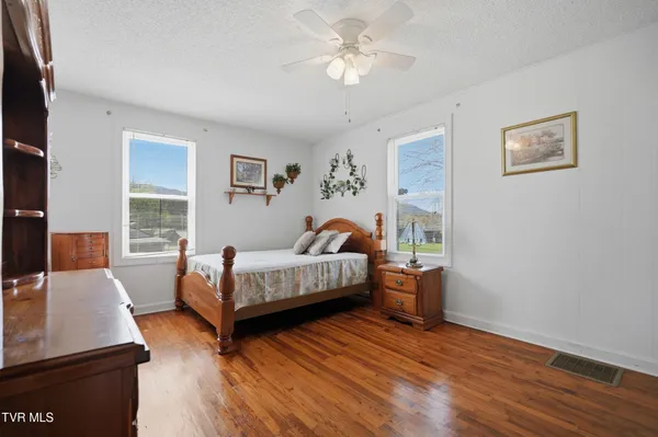 $150,000 | 18 East 28th Street North, Big Stone Gap, VA 24219