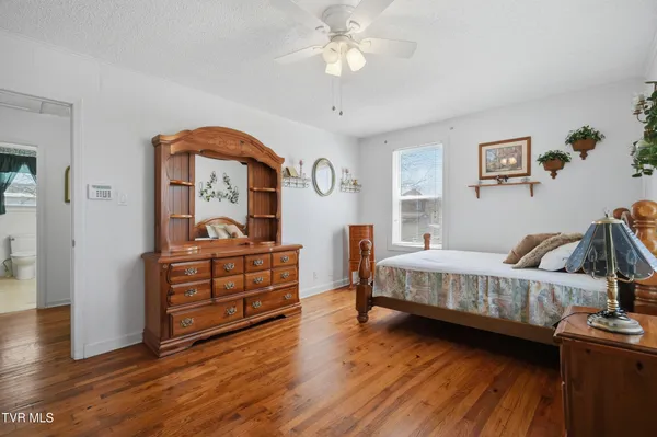 $150,000 | 18 East 28th Street North, Big Stone Gap, VA 24219