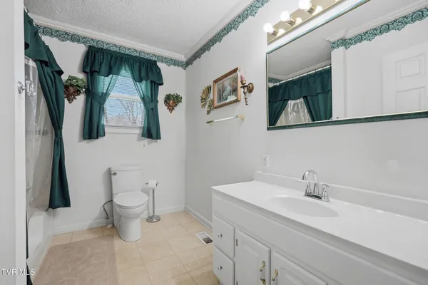 $150,000 | 18 East 28th Street North, Big Stone Gap, VA 24219