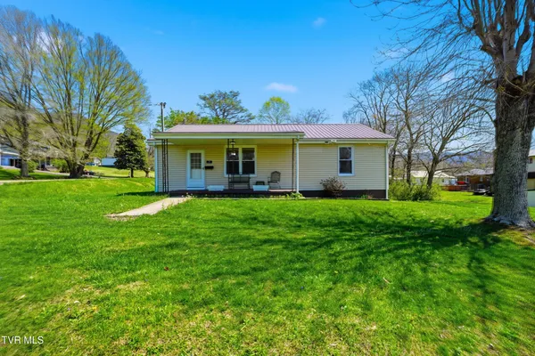 $150,000 | 18 East 28th Street North, Big Stone Gap, VA 24219