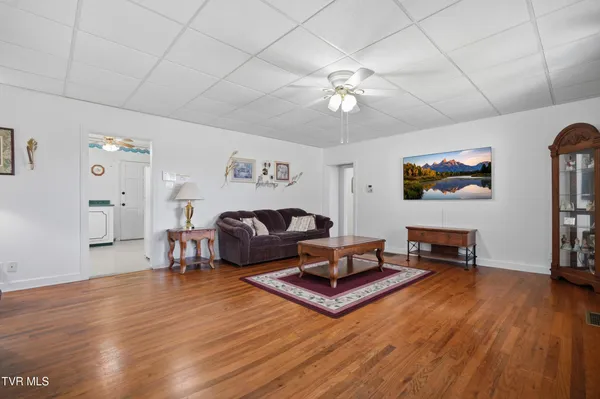 $150,000 | 18 East 28th Street North, Big Stone Gap, VA 24219