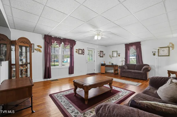 $150,000 | 18 East 28th Street North, Big Stone Gap, VA 24219